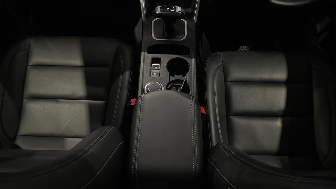 2022 GWM Ute Cannon-l (4x4), Automatic, 33084 km, Center Console