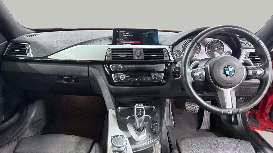 2017 BMW 4 20i M Sport, Automatic, 76757 km, Dashboard View