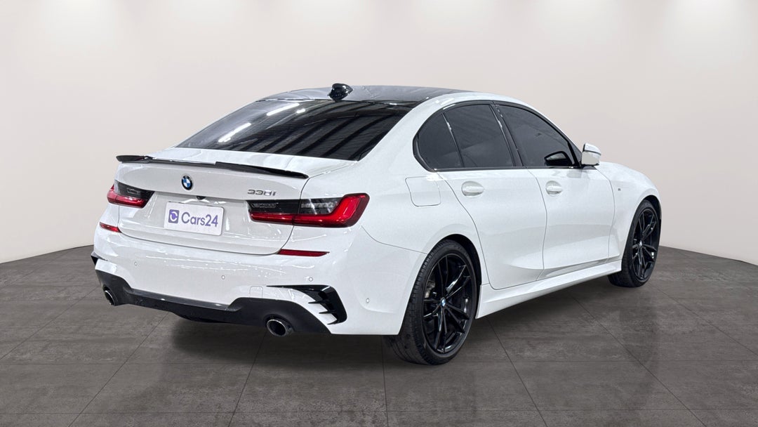 2019 BMW 3 30i M Sport, Automatic, 67038 km, Right Back Diagonal (45- Degree) View