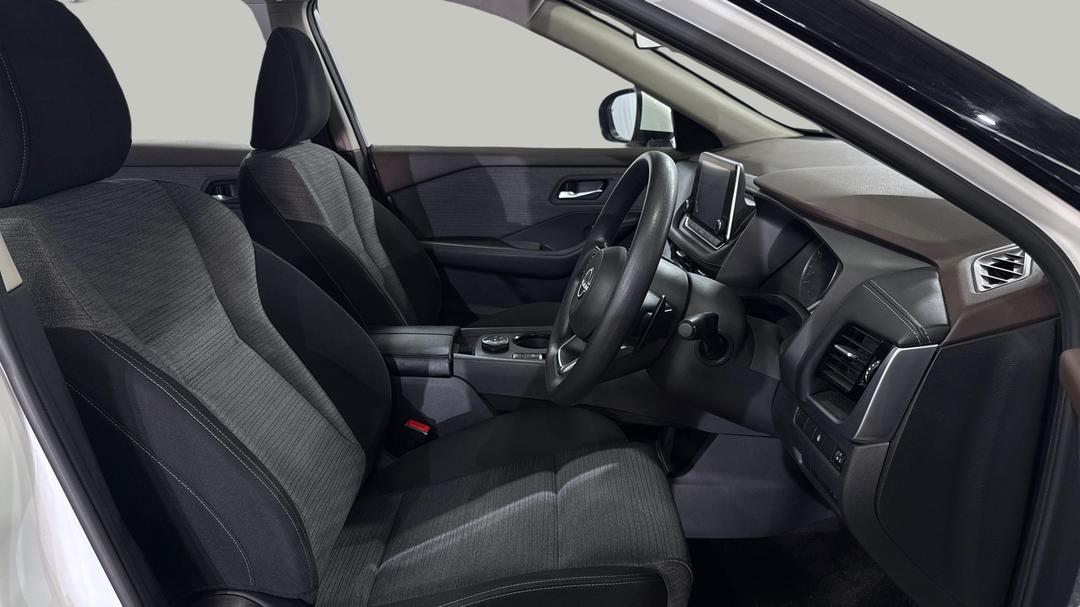 2024 Nissan X-trail St (4WD), Automatic, 51016 km, Right Side Front Door Cabin View