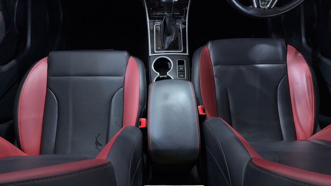 2020 Haval H2 Lux 2wd, Automatic, 105080 km, Center Console