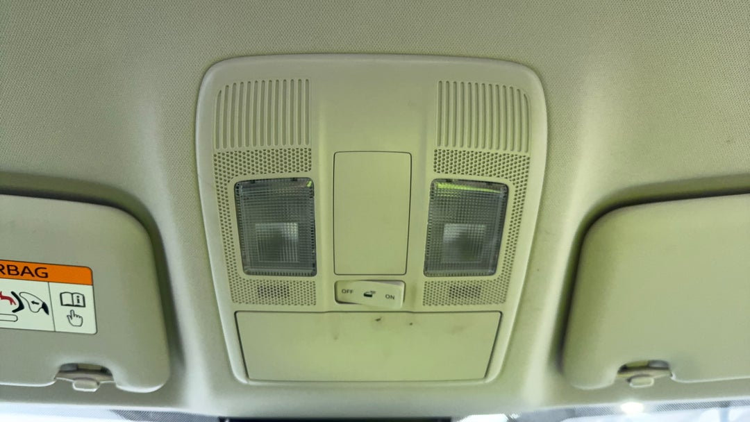 On-Roof Controls/Sunglass holder