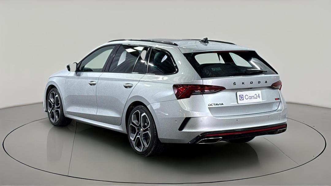 2020 SKODA Octavia Rs, Automatic, 114808 km, Left Back Diagonal (45- Degree) View