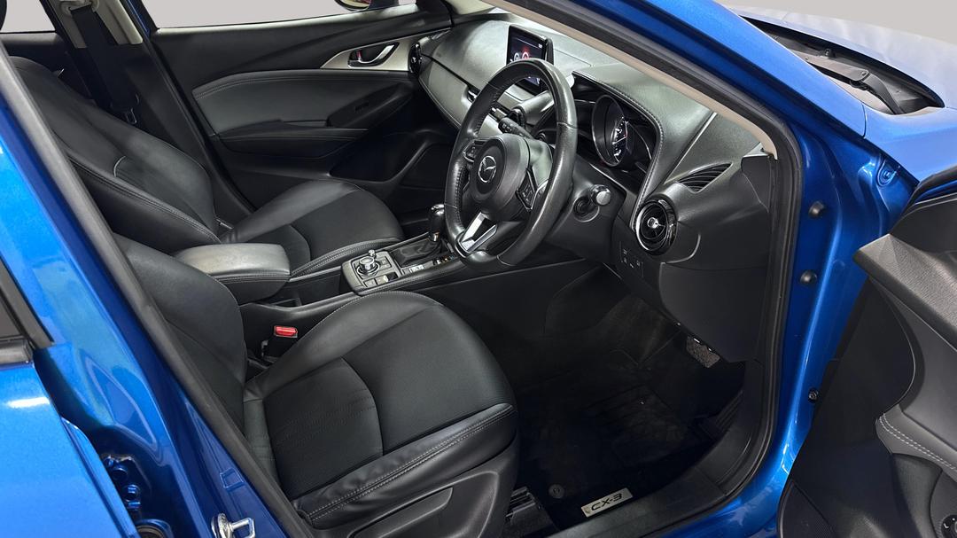 2019 Mazda CX-3 S Touring (AWD), Automatic, 96504 km, Right Side Front Door Cabin View