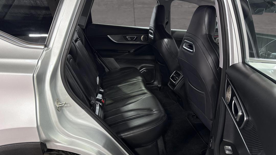 2025 Chery Tiggo 7 Pro Se+, Automatic, 13248 km, Right Side Rear Door Cabin View