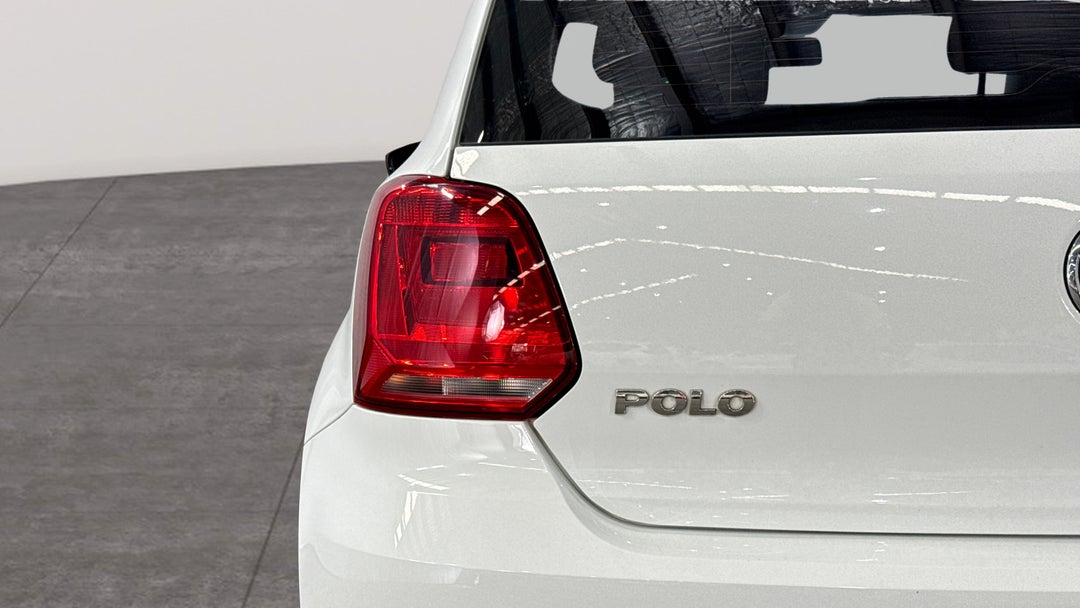 2016 Volkswagen Polo 81 Tsi Comfortline, Automatic, 68611 km, Badge (Boot Left Side)