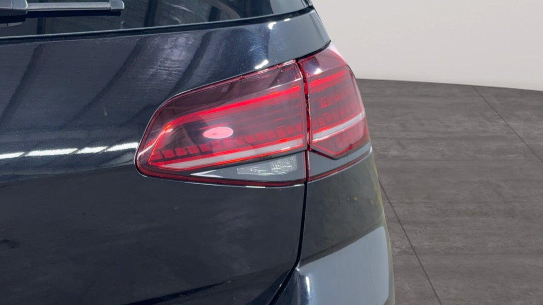 Badge (Boot Right Side)