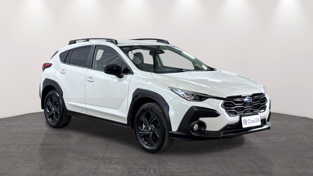 2025 Subaru Crosstrek AWD 2.0l, Automatic, 28551 km, Right Front Diagonal (45- Degree) View