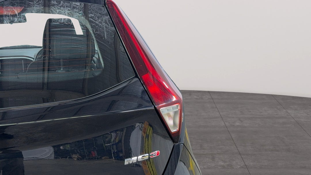 Badge (Boot Right Side)