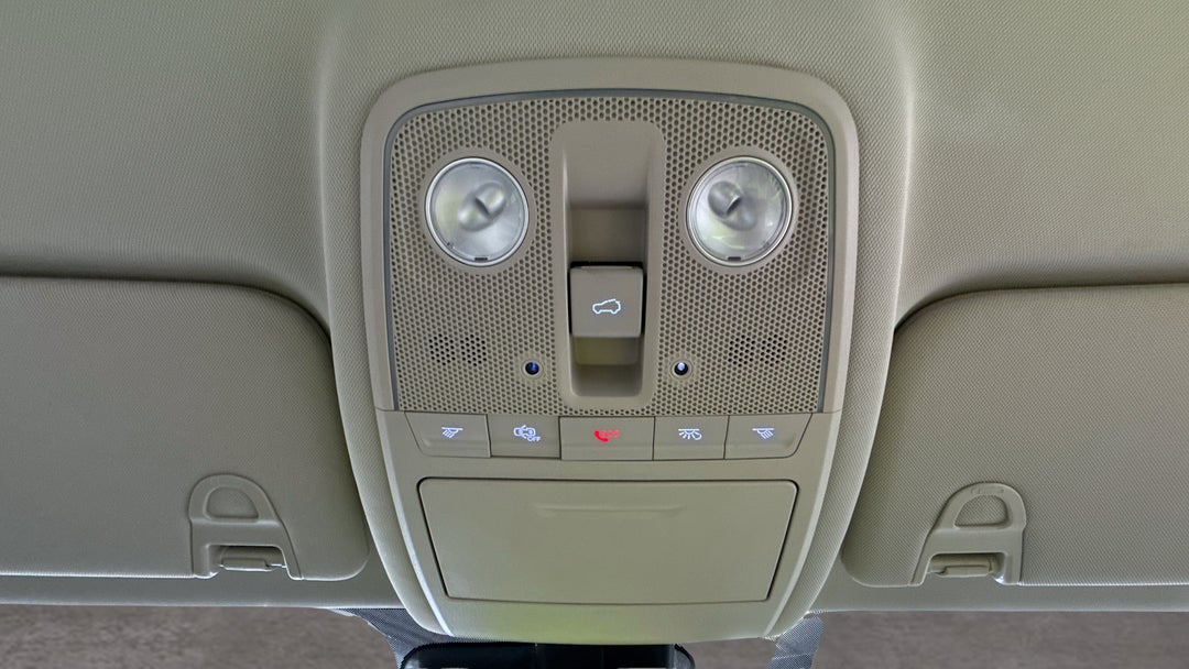 2024 Mahindra Xuv700 Ax7l, Automatic, 8513 km, On-Roof Controls/Sunglass holder