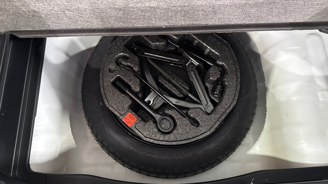 2023 Hyundai Venue Venue, Automatic, 43489 km, Spare Wheel