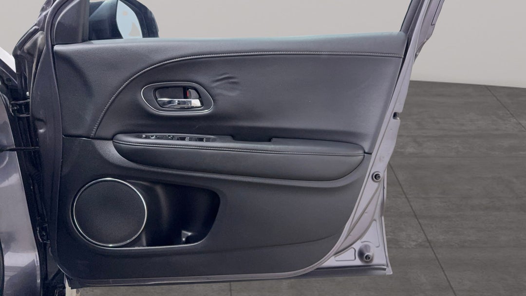 2018 Honda HR-V Rs, Automatic, 64399 km, Speaker View