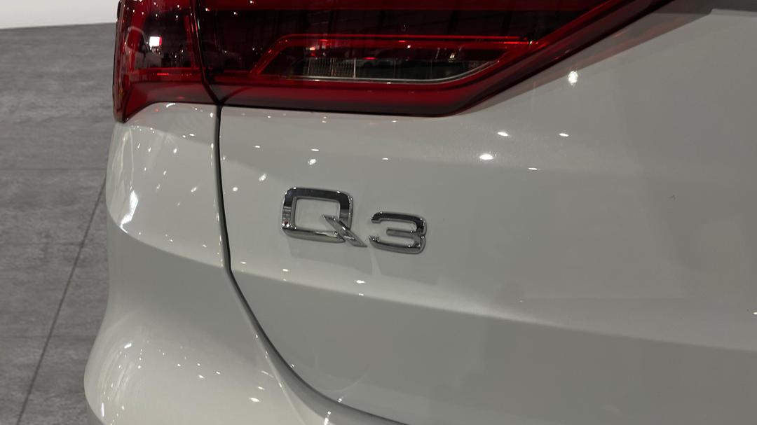 2021 Audi Q3 35 Tfsi, Automatic, 44475 km, Badge (Boot Left Side)