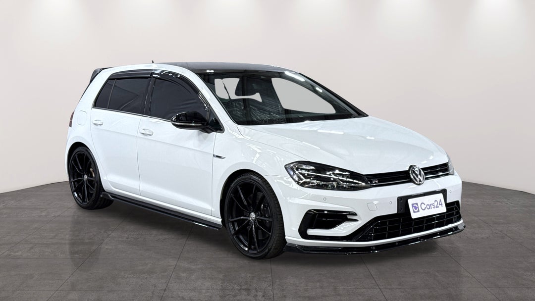 2020 Volkswagen Golf R, Automatic, 45290 km, Right Front Diagonal (45- Degree) View