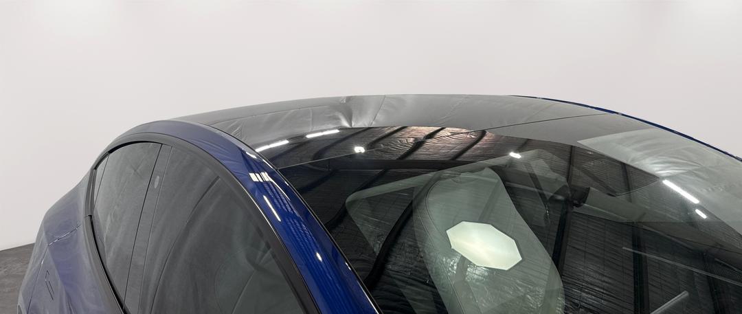 2023 Tesla Model Y Rear-wheel Drive, Automatic, 21248 km, Roof/Sunroof View