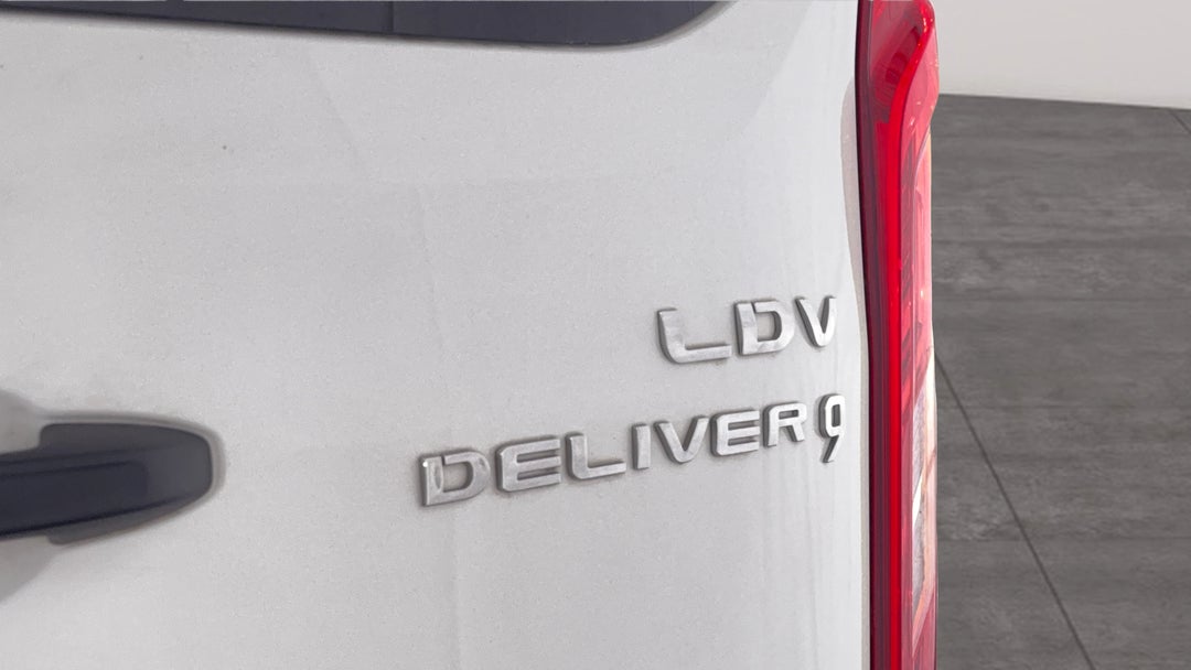 Badge (Boot Right Side)