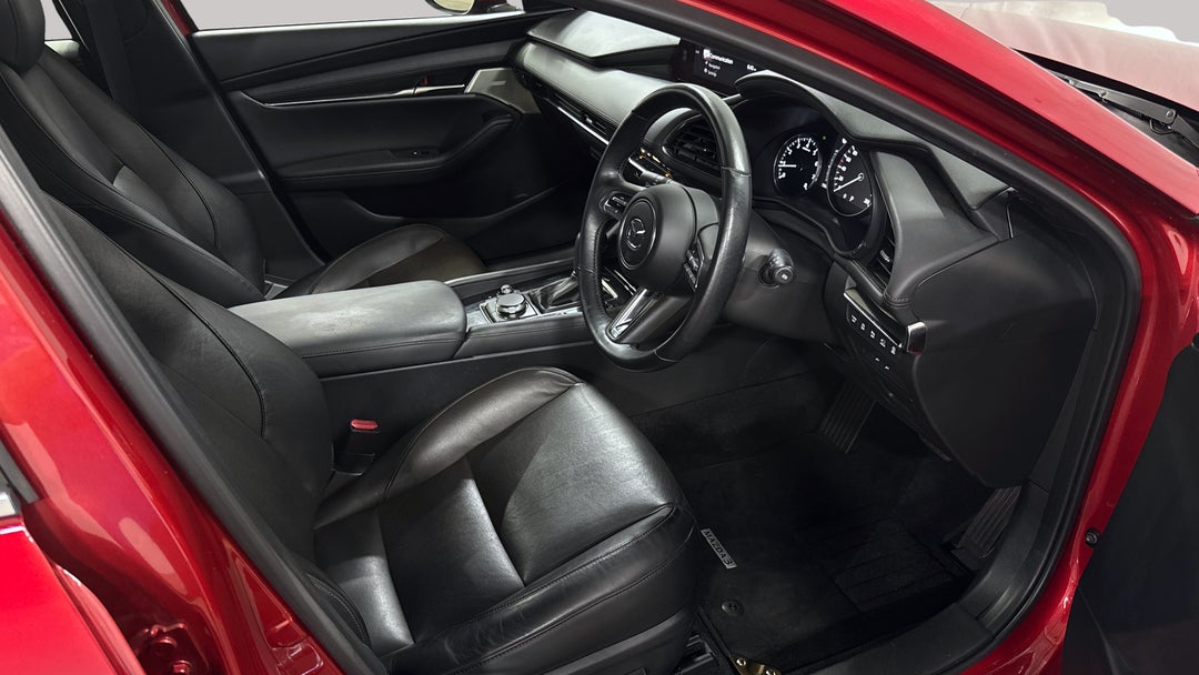 2022 Mazda Mazda3 G25 Astina, Automatic, 19978 km, Right Side Front Door Cabin View