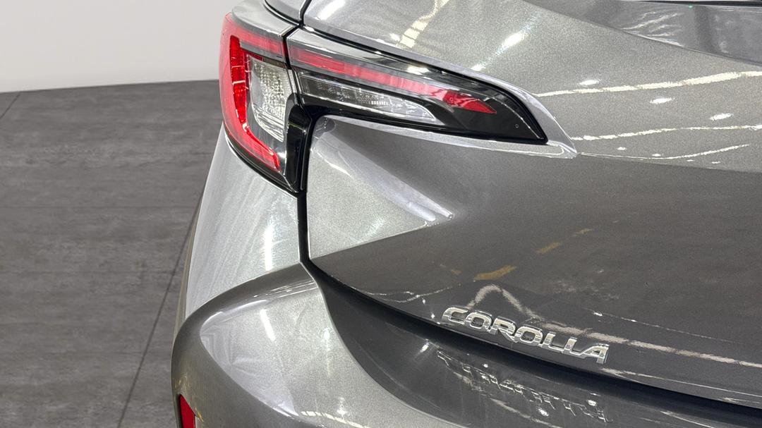 2024 Toyota Corolla Ascent Sport + Conv Pk Hybrid, Automatic, 23929 km, Badge (Boot Left Side)