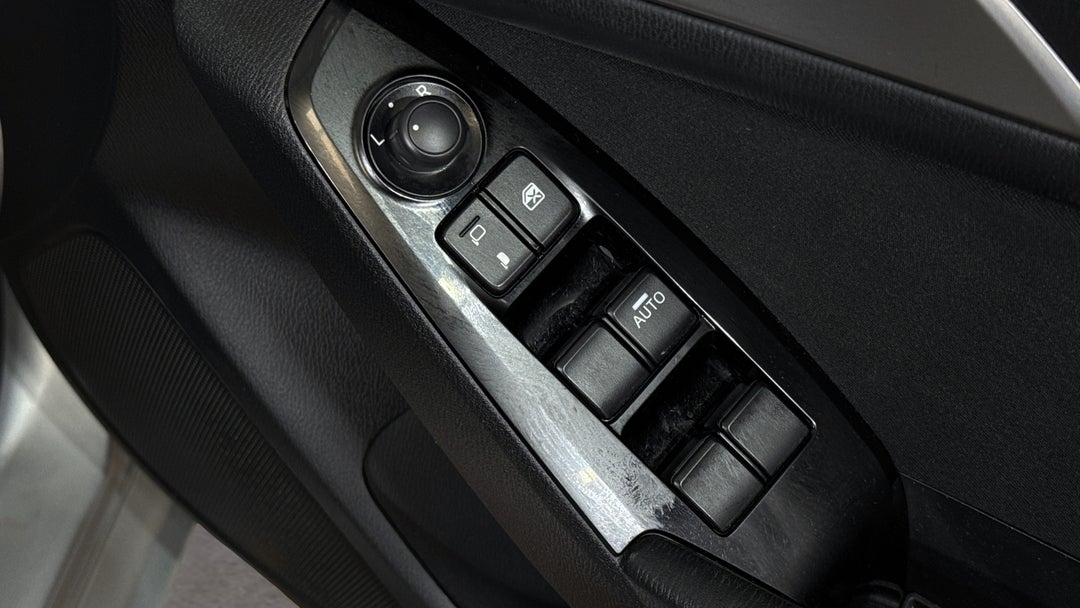 2018 Mazda 3 Maxx Sport, Automatic, 44881 km, Drivers Side Door Panel Controls