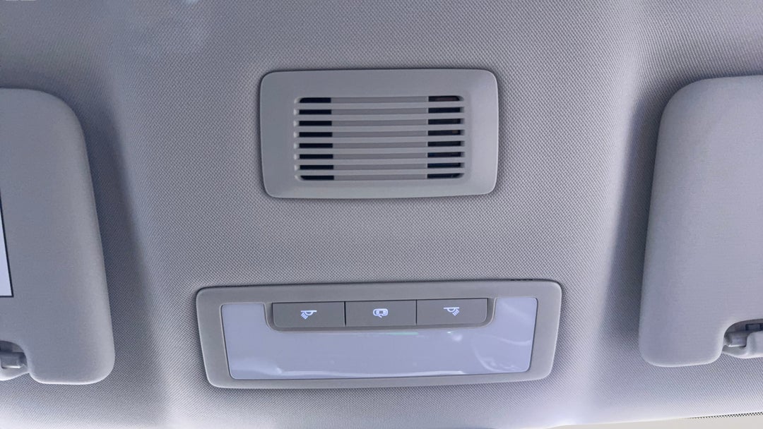 On-Roof Controls/Sunglass holder
