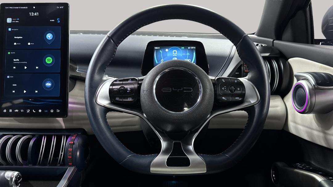 2023 Byd Atto 3 Extended Range, Automatic, 40776 km, Steering Wheel Close-up