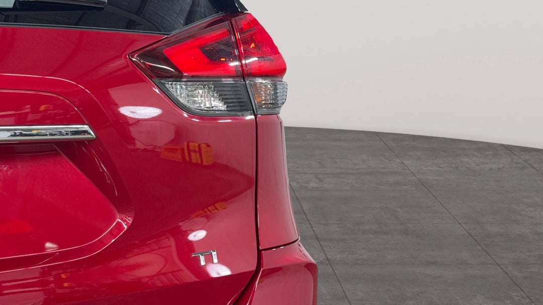 Badge (Boot Right Side)