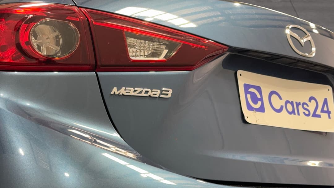 2017 Mazda 3 Neo, Automatic, 75700 km, Badge (Boot Left Side)