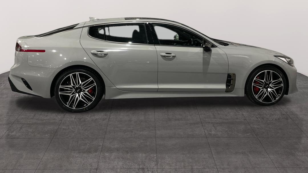 2020 Kia Stinger Gt (black Leather), Automatic, 60993 km, Right Side View