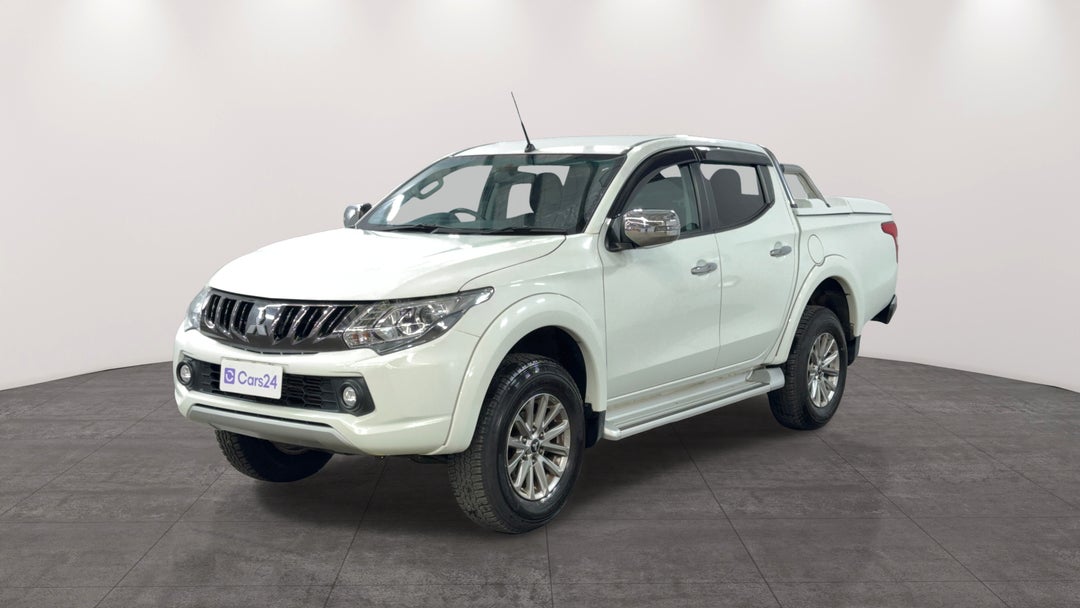 Left Front Diagonal (45- Degree) View