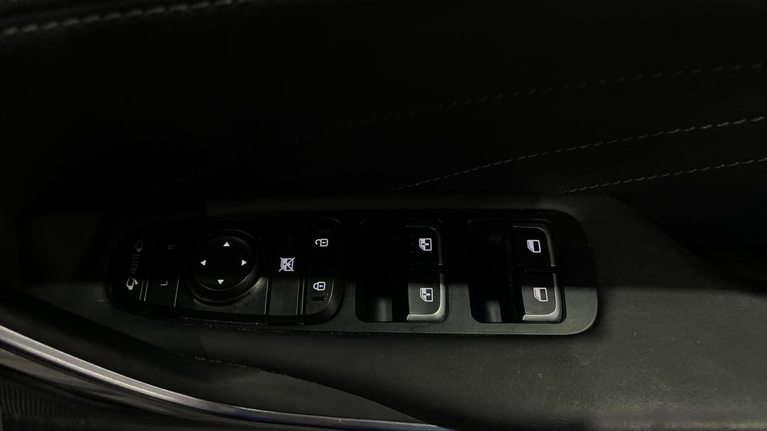 2020 Kia Stinger Gt (black Leather), Automatic, 60993 km, Drivers Side Door Panel Controls