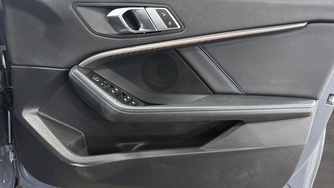 2020 BMW 1 18i M Sport, Automatic, 33680 km, Speaker View