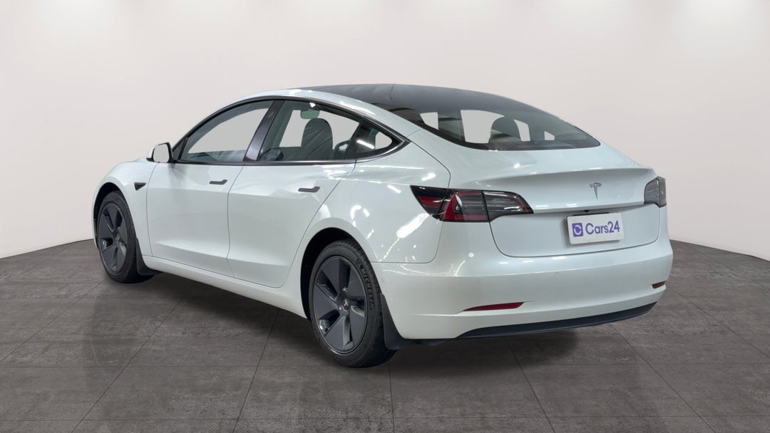 2021 Tesla Model 3 Standard Range Plus Rwd, Automatic, 48226 km, Left Back Diagonal (45- Degree) View