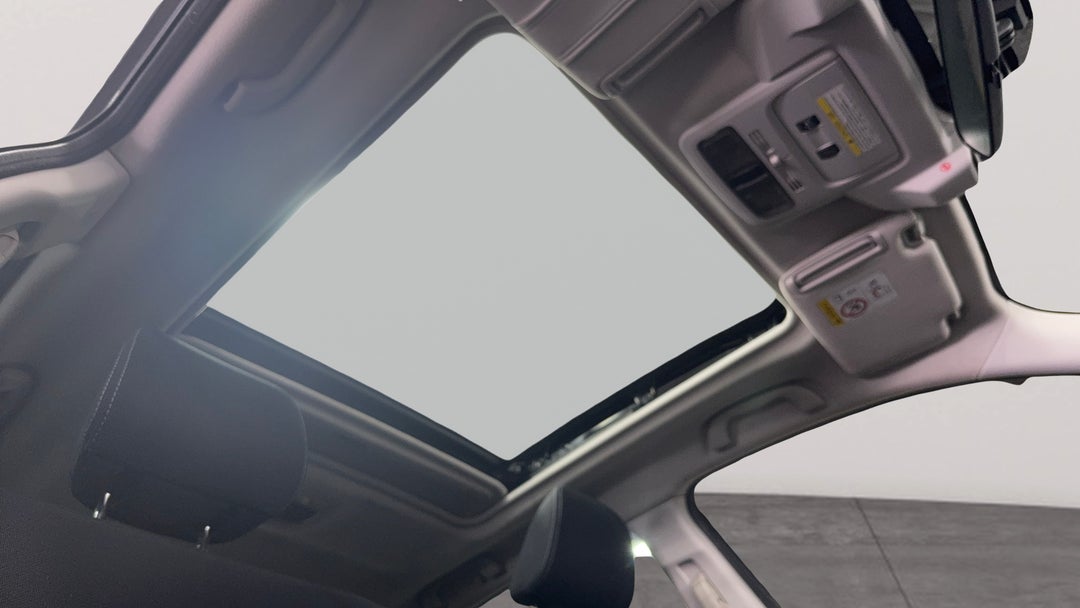 Interior Sunroof/Moonroof
