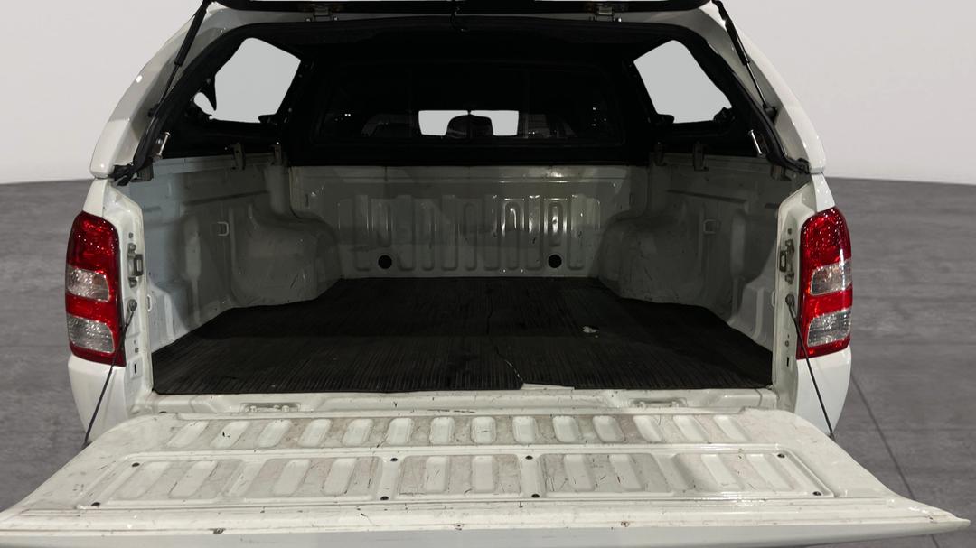 2018 Mitsubishi Triton Glx (4x4), Automatic, 98788 km, Boot Inside View