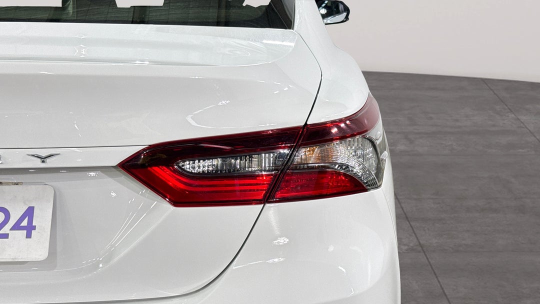 2024 Toyota Camry Ascent, Automatic, 50638 km, Badge (Boot Right Side)