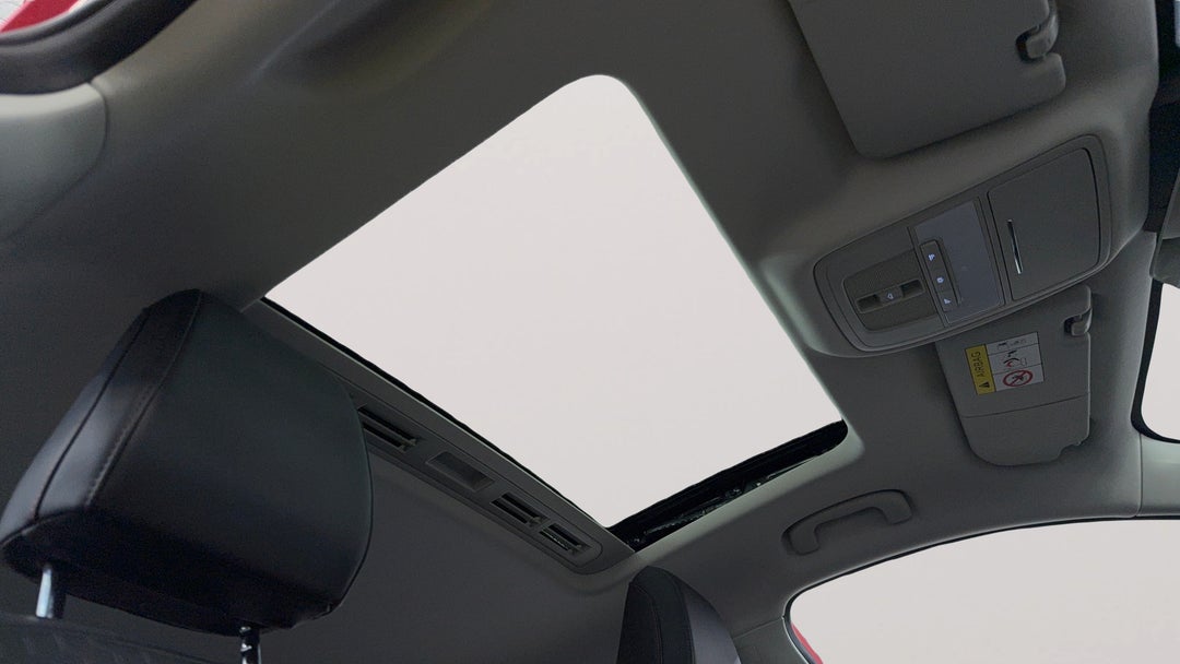 Interior Sunroof/Moonroof