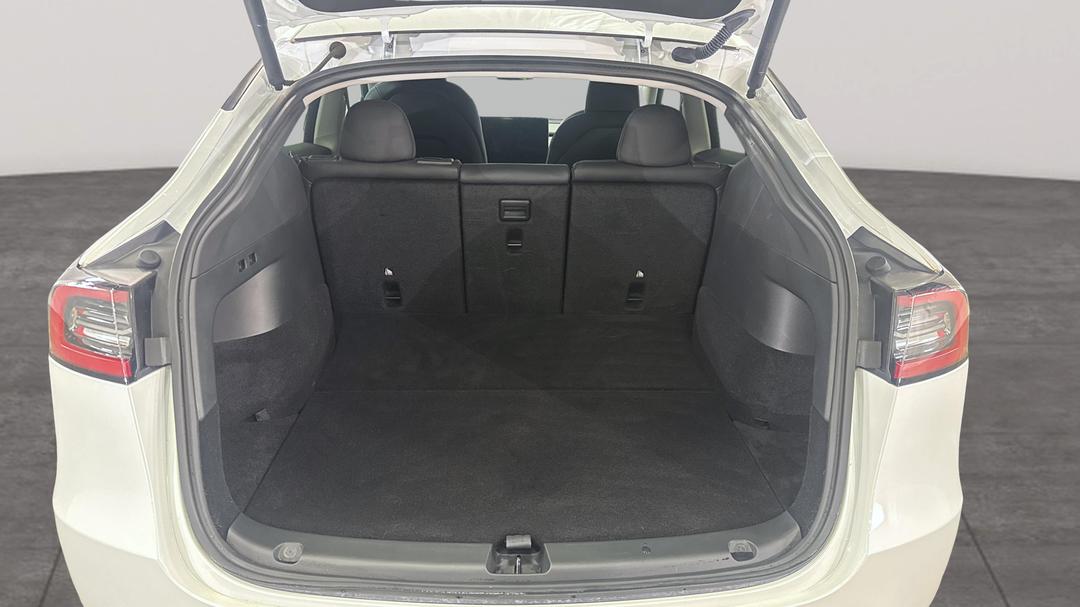 2022 Tesla Model Y Rear-wheel Drive, Automatic, 35135 km, Boot Inside View