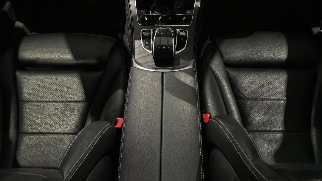 2019 Mercedes-benz C200 Eq (hybrid), Automatic, 70508 km, Center Console