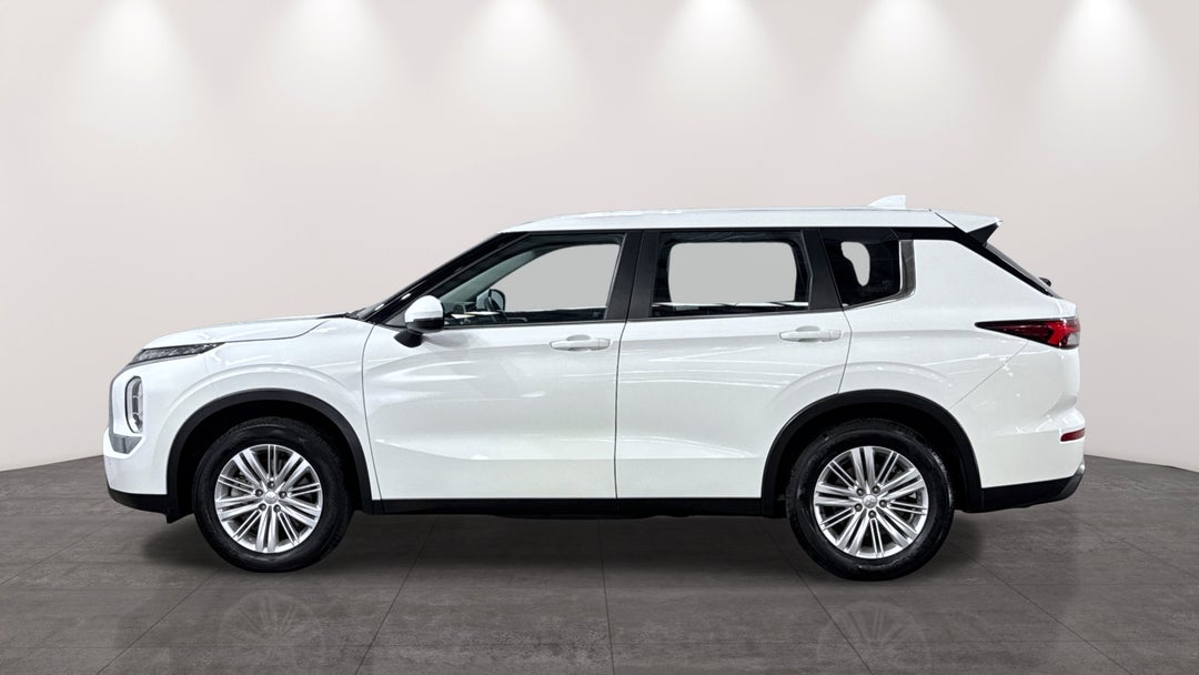 2023 Mitsubishi Outlander Es 7 Seat (2WD), Automatic, 52062 km, Left Side View