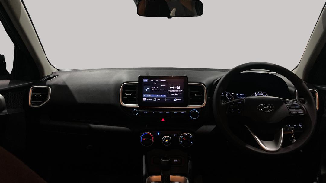2021 Hyundai Venue Active, Automatic, 20760 km, Dashboard View