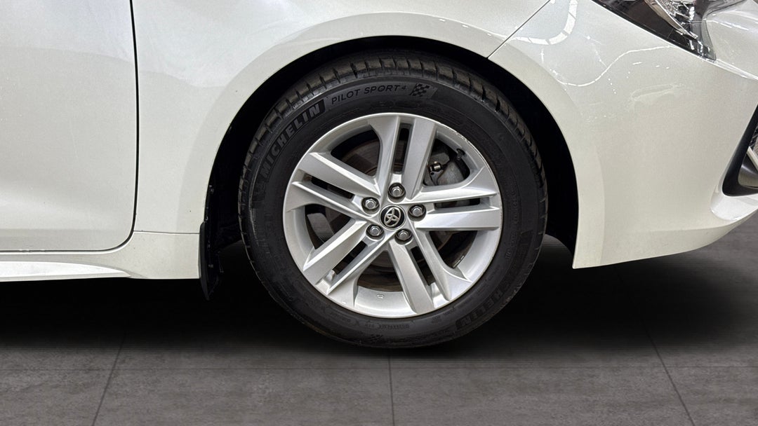 2018 Toyota Corolla Ascent Sport, Automatic, 71965 km, Right Front Wheel