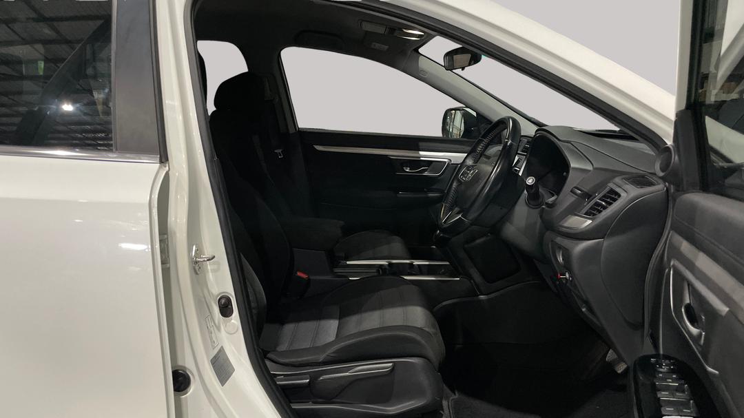 2017 Honda CR-V Vti-s (2WD), Automatic, 112496 km, Right Side Front Door Cabin View