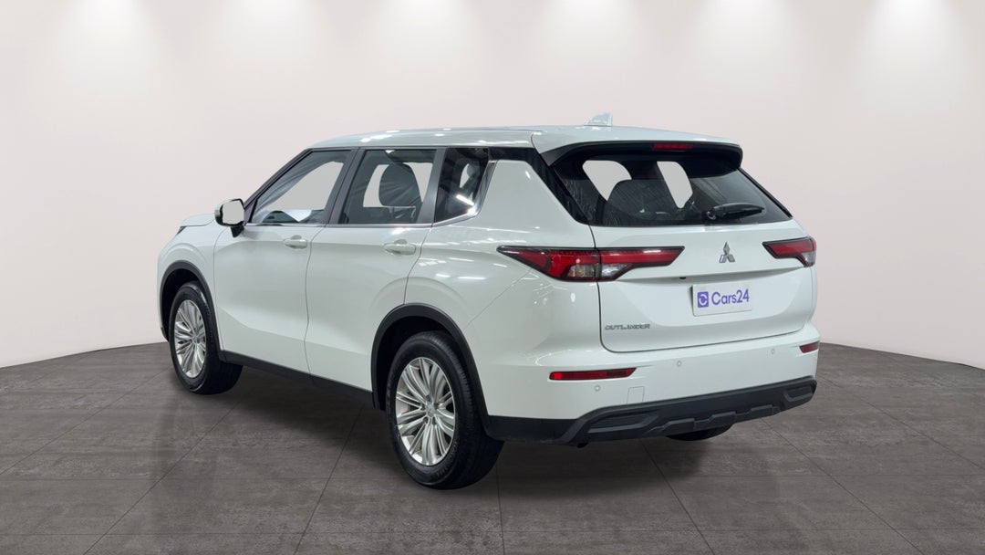 Left Back Diagonal (45- Degree) View