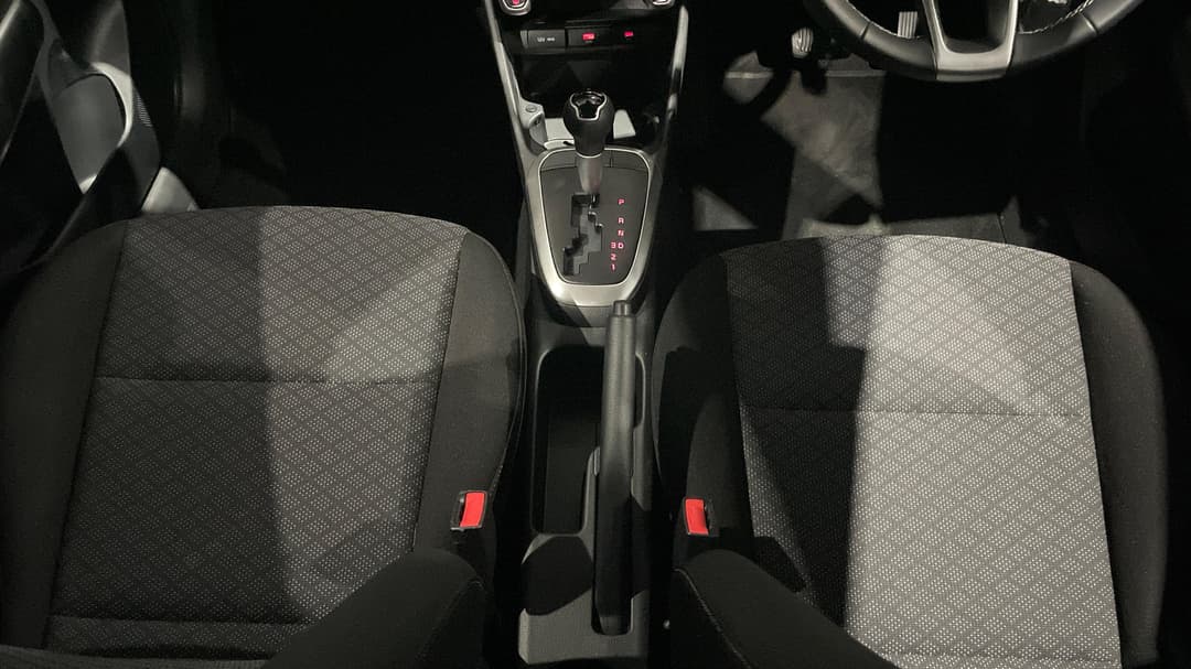 2025 Kia Picanto Sport (pe2), Automatic, 2727 km, Center Console