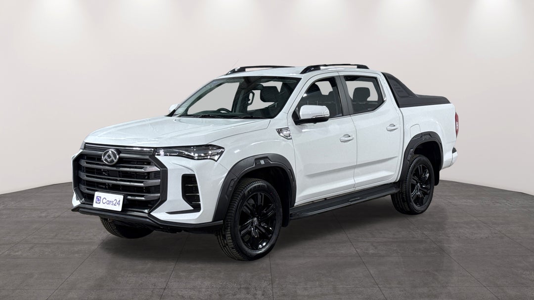 2023 LDV T60 Max Luxe (4x4), Automatic, 19206 km, Left Front Diagonal (45- Degree) View