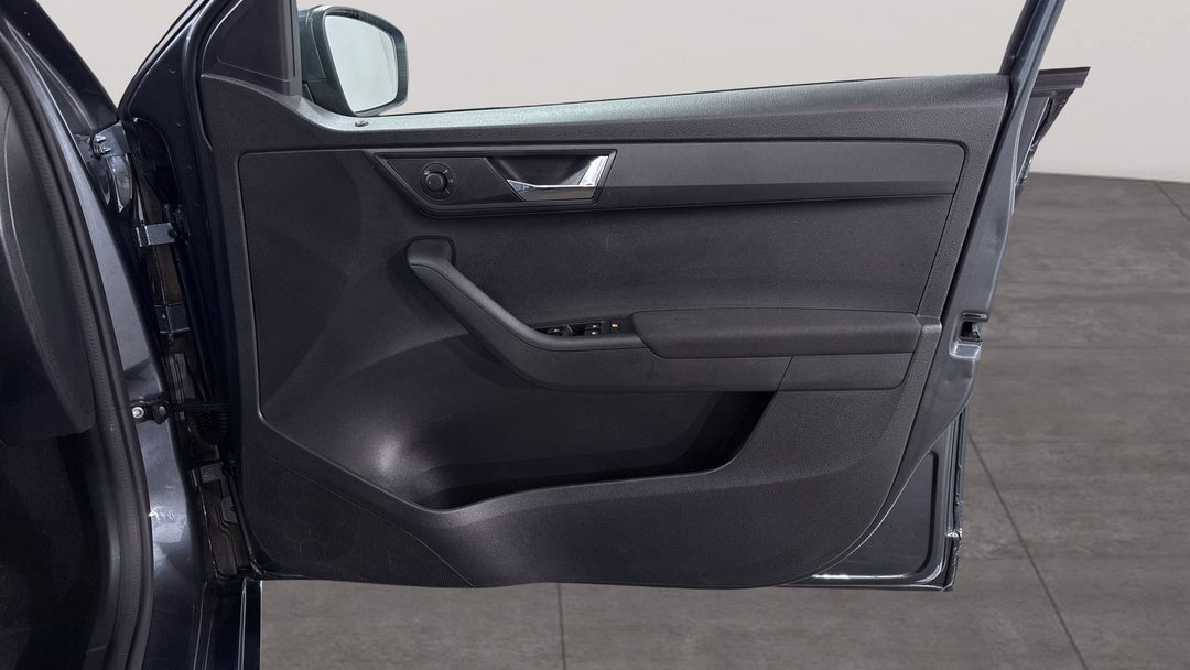 2019 SKODA Fabia 81 Tsi, Automatic, 55271 km, Speaker View