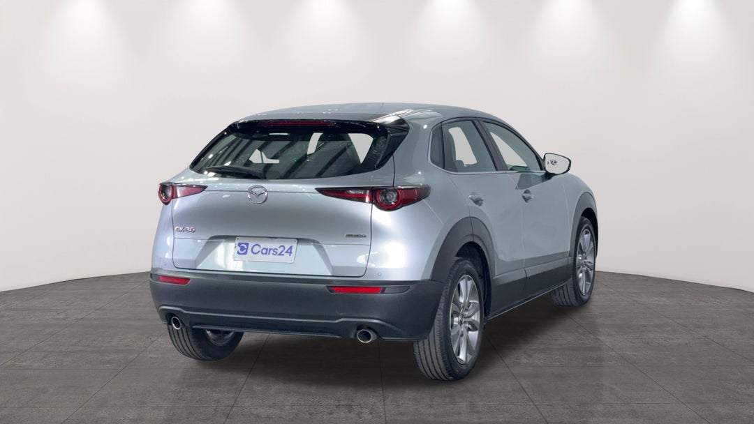 Right Back Diagonal (45- Degree) View