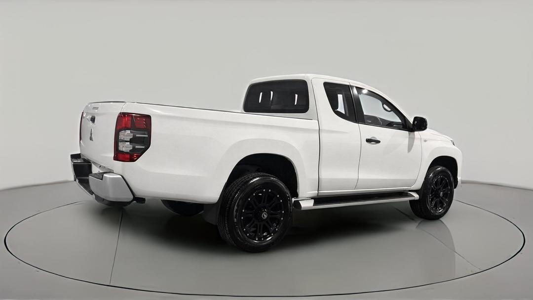 2021 Mitsubishi Triton Glx+ (4x4), Automatic, 65481 km, Right Back Diagonal (45- Degree) View