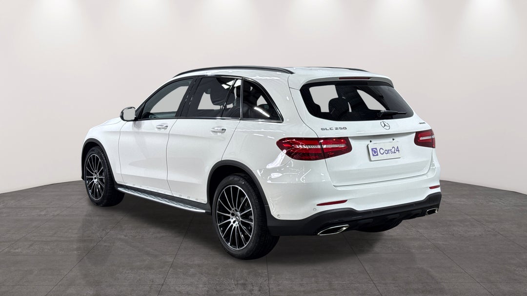 2019 Mercedes-benz GLC 250, Automatic, 66864 km, Left Back Diagonal (45- Degree) View