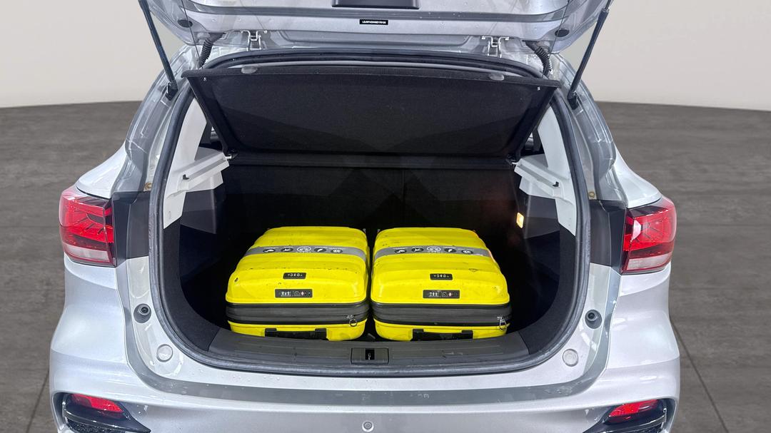 2021 MG Zst Excite, Automatic, 57570 km, Boot Inside View with Luggage